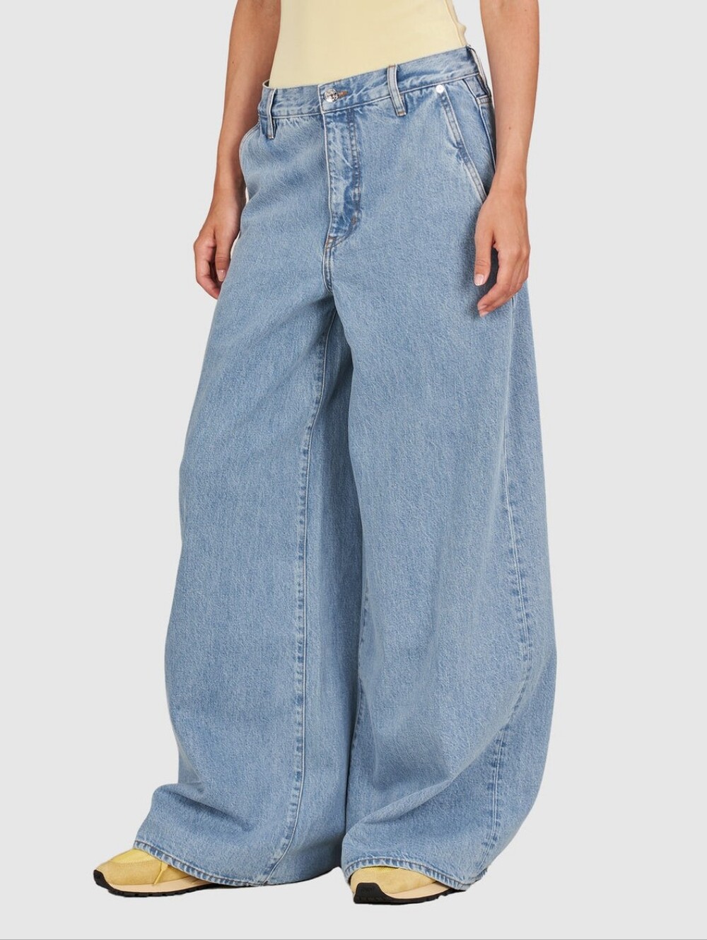 NWT Frame The Drape Wide Leg Jeans Light Wash Sz 26
